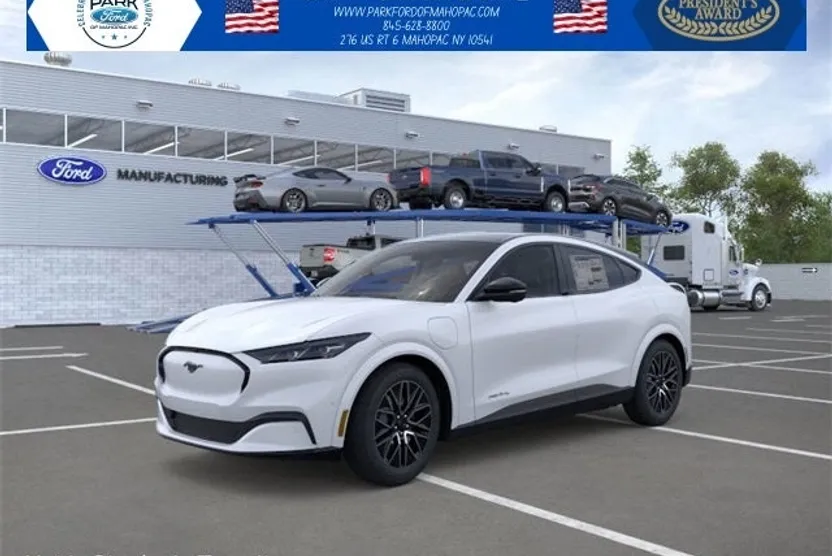 2025 Ford Mustang Mach-E Premium photo 1
