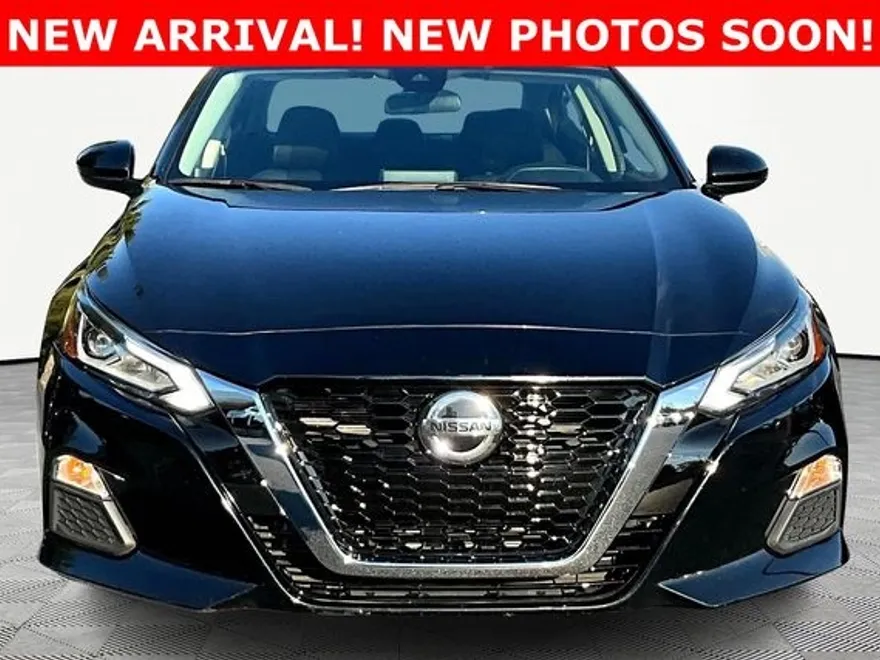 2022 Nissan Altima 2.5 SV photo 1