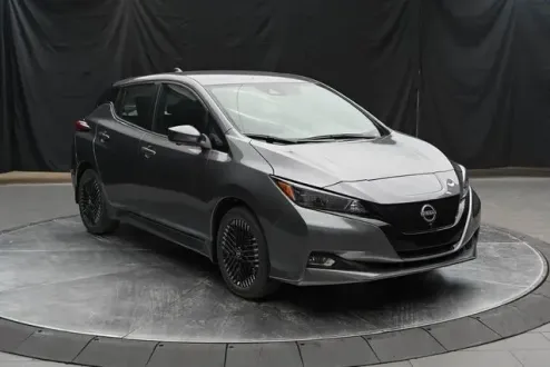 2025 Nissan Leaf SV Plus photo 2