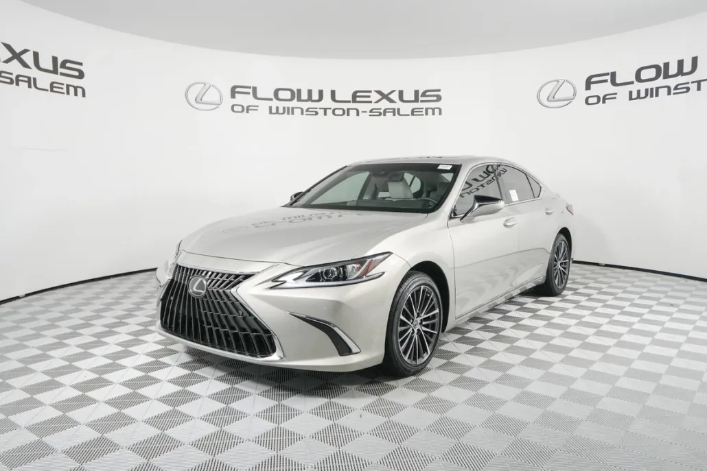 2025 Lexus ES 300h Premium photo 1