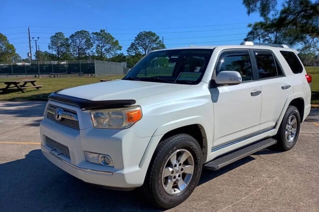 2011 Toyota 4Runner SR5 photo 1