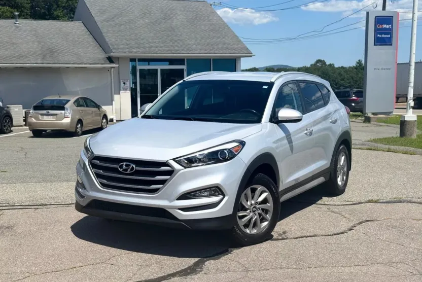 2018 Hyundai Tucson SEL Plus Sport photo 1
