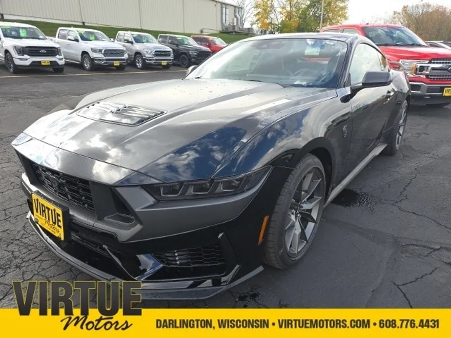 2024 Ford Mustang Dark Horse Premium photo 1