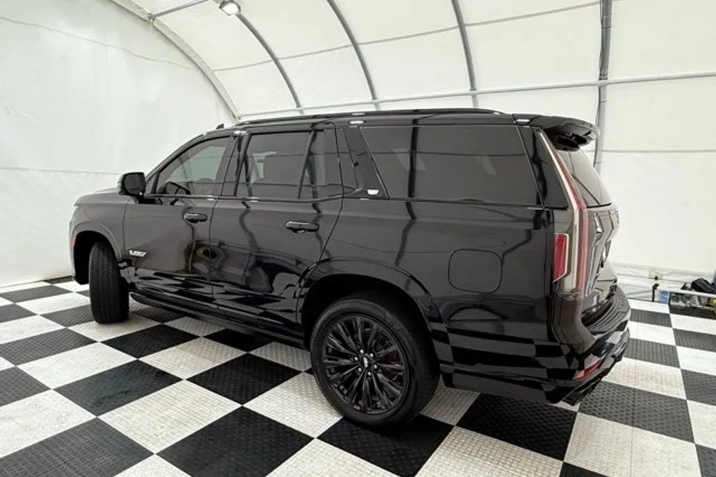 2024 Cadillac Escalade V-Series photo 1
