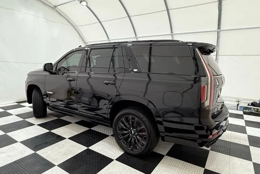 2024 Cadillac Escalade V-Series photo 1