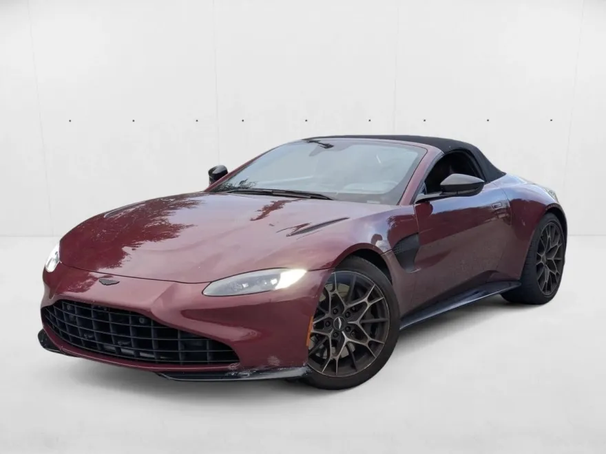 2021 Aston Martin Vantage Roadster photo 1