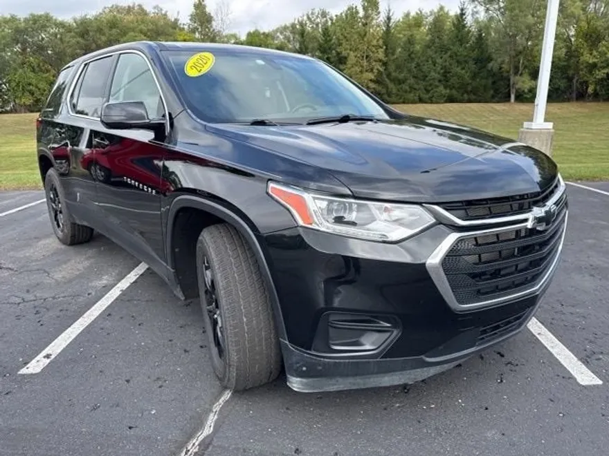 2020 Chevrolet Traverse LS photo 1