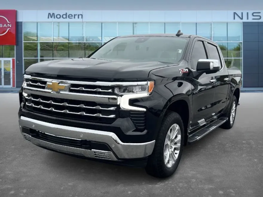 2024 Chevrolet Silverado 1500 LTZ photo 1