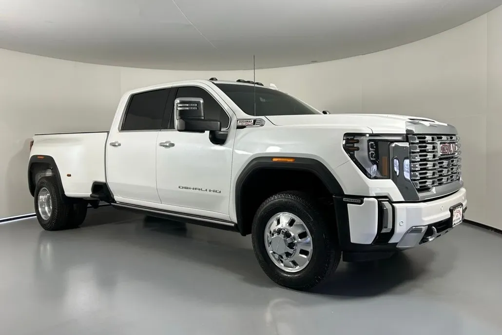 2024 Gmc Sierra HD Denali photo 1