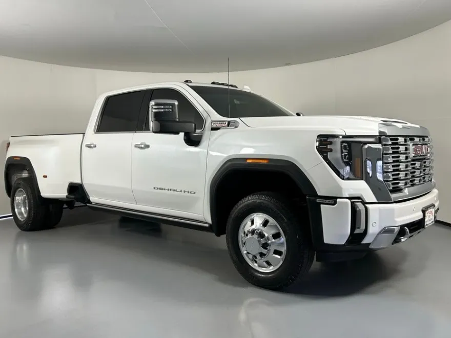 2024 Gmc Sierra HD Denali photo 1