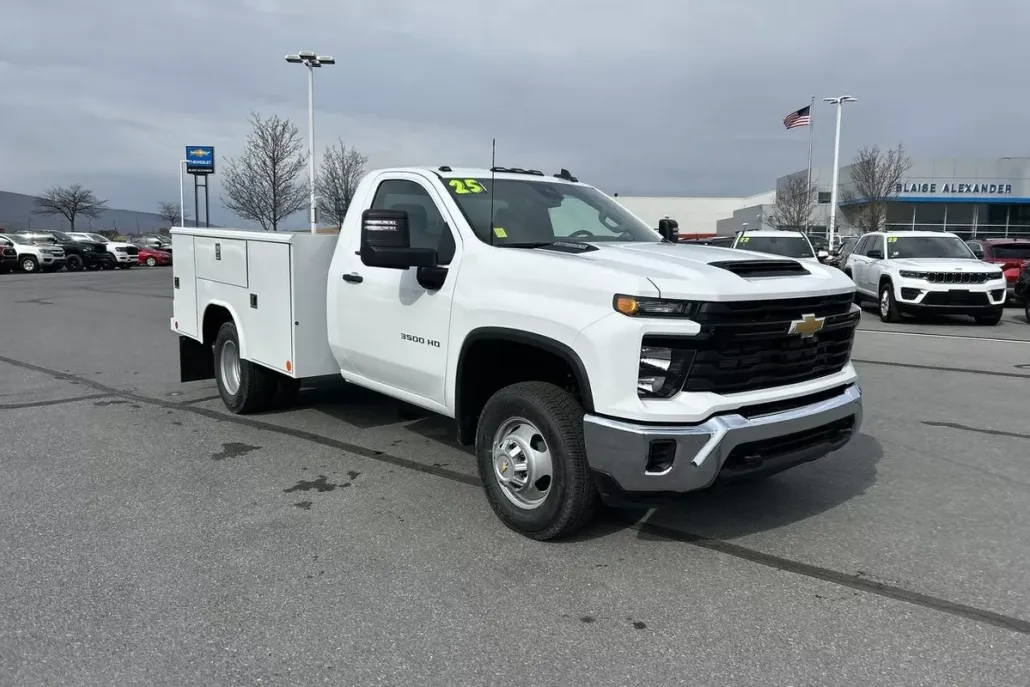 2025 Chevrolet Silverado 3500HD Work Truck photo 1