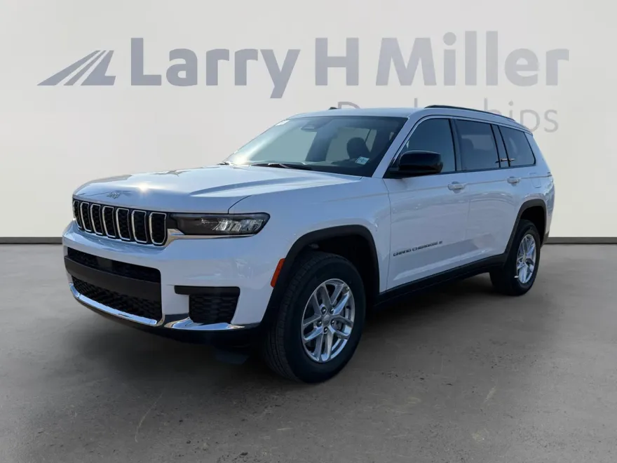 2025 Jeep Grand Cherokee Laredo X photo 1