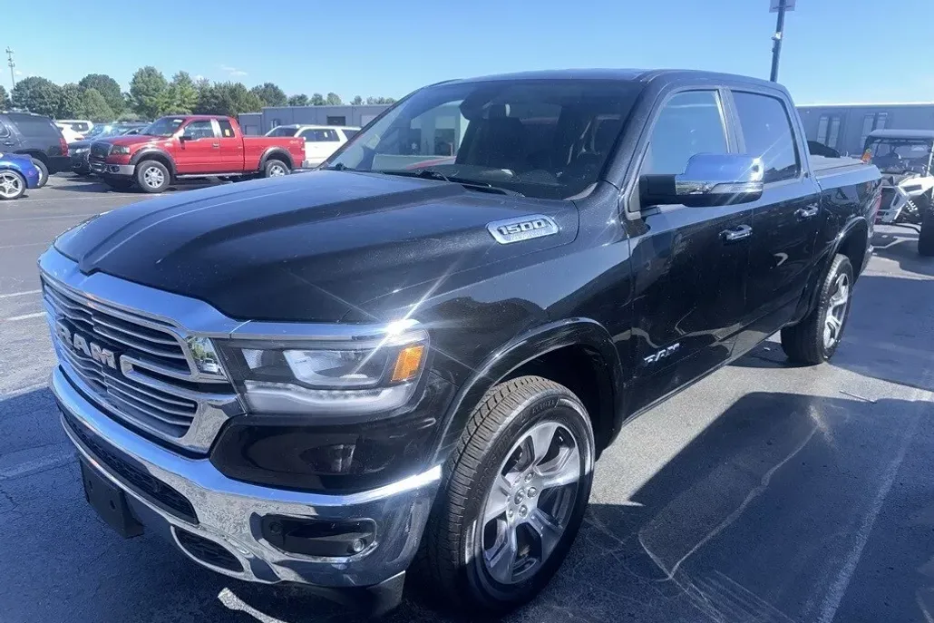 2020 Ram 1500 Laramie photo 1