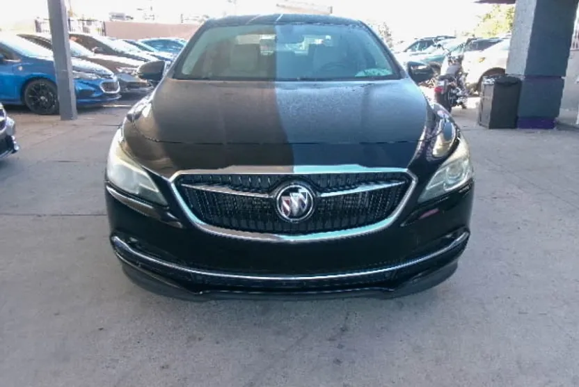 2017 Buick LaCrosse Preferred photo 1