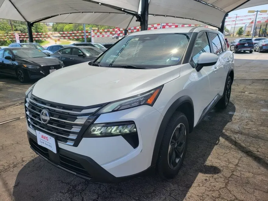 2024 Nissan Rogue SV photo 1