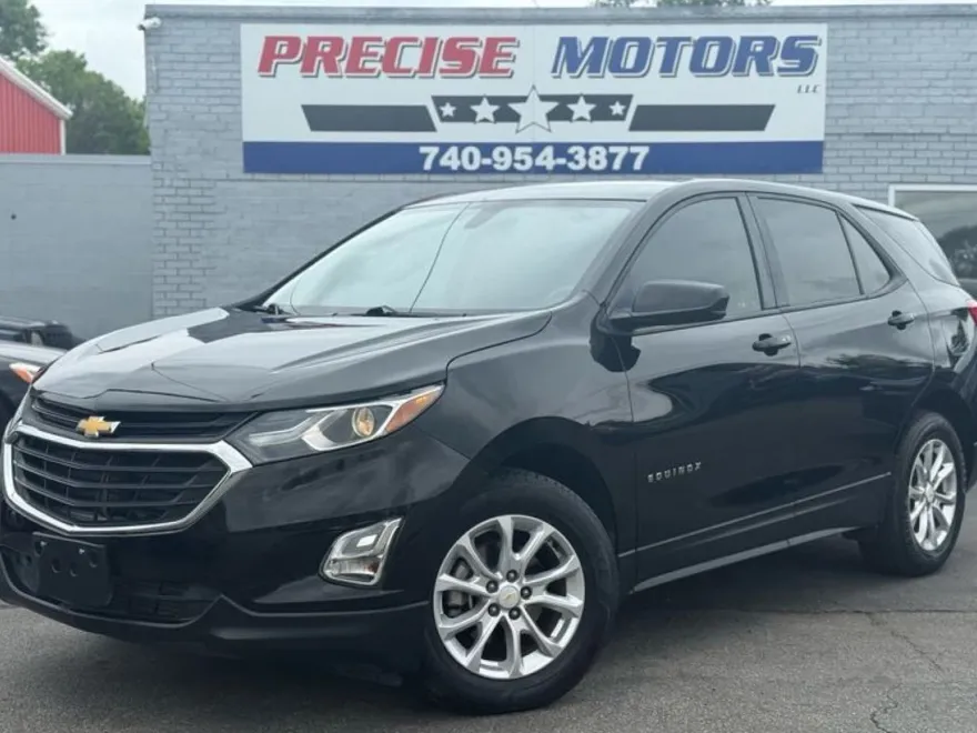 2018 Chevrolet Equinox LS photo 1