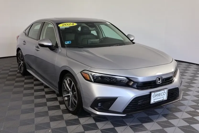 2024 Honda Civic Touring photo 1