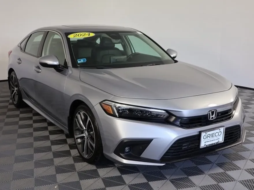 2024 Honda Civic Touring photo 1