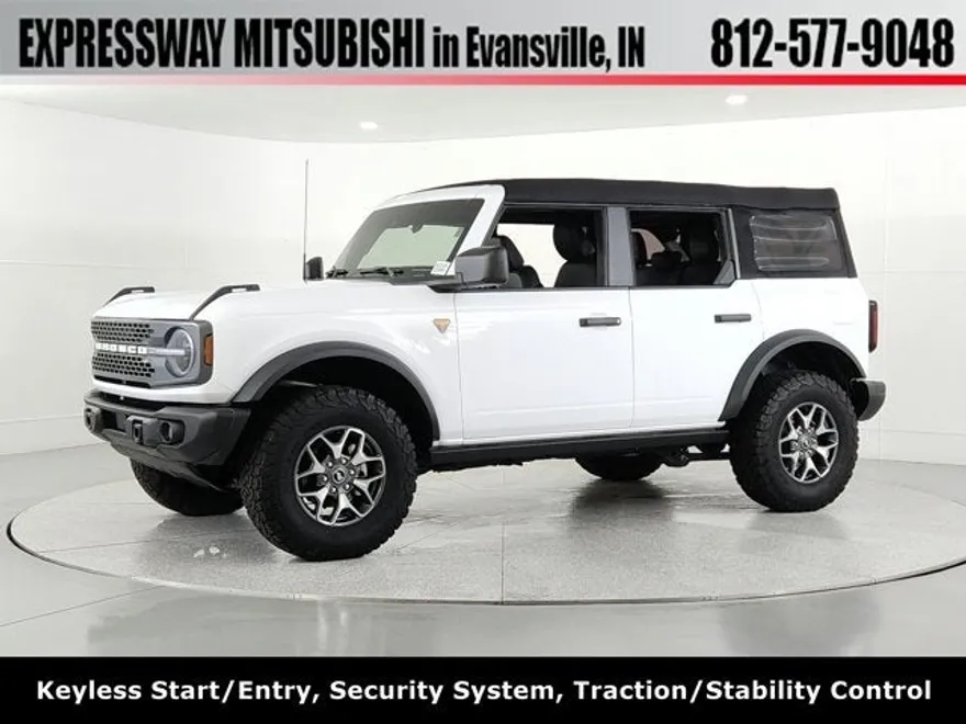 2023 Ford Bronco Badlands photo 1