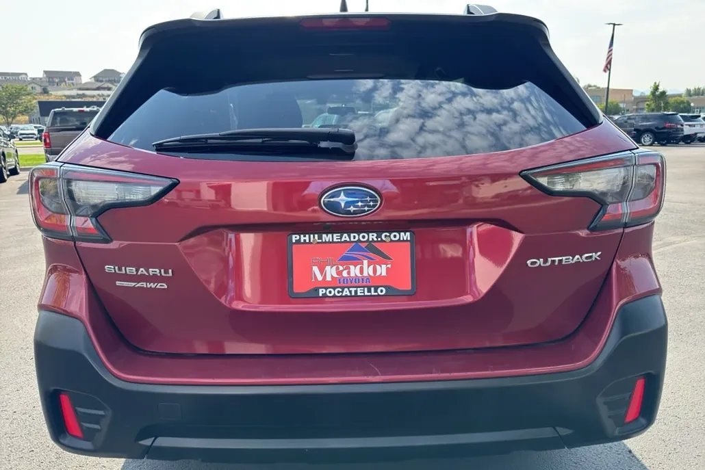 2022 Subaru Outback Premium photo 1