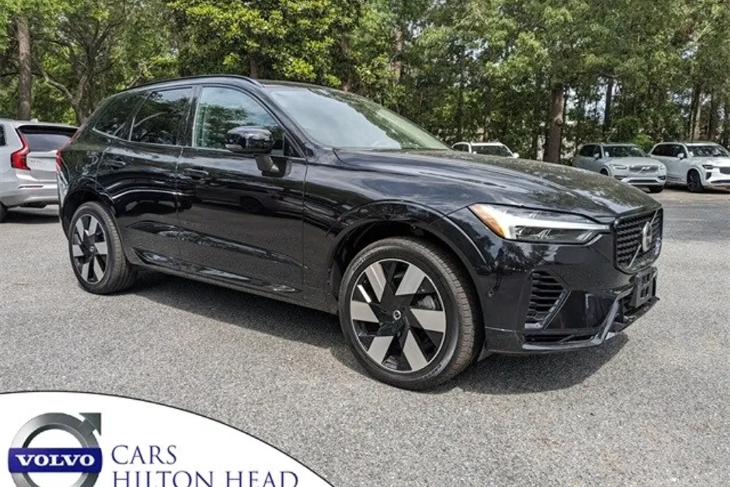 2024 Volvo XC60 Recharge Hybrid T8 Plus photo 1