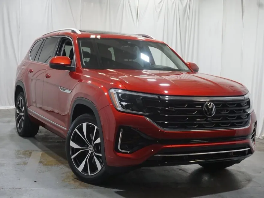 2025 Volkswagen Atlas SEL Premium R-Line photo 1