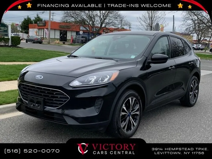 2022 Ford Escape SE photo 1