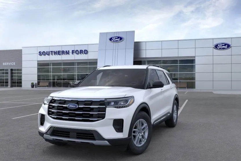 2025 Ford Explorer photo 1