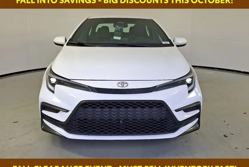 2024 Toyota Corolla SE photo 1