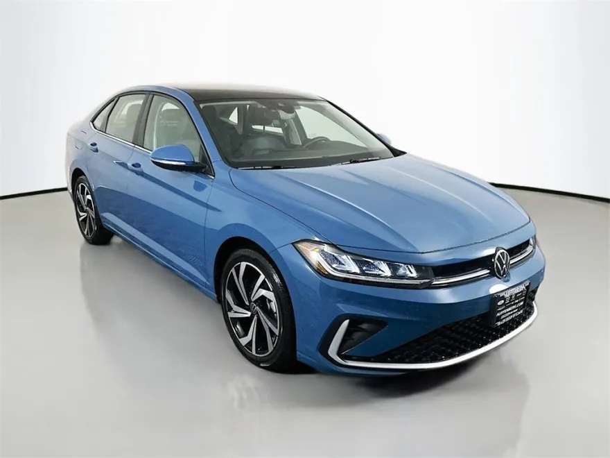 2025 Volkswagen Jetta SEL photo 1