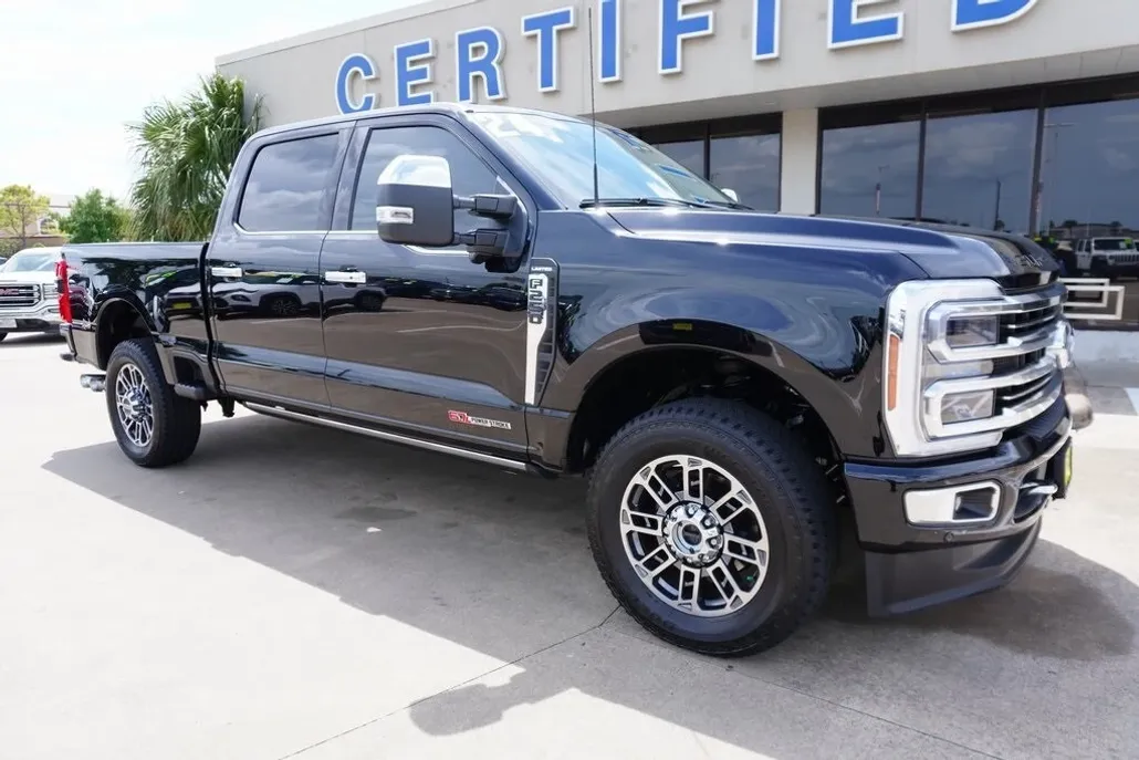 2024 Ford F-250 photo 1