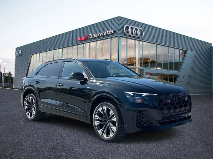 2025 Audi Q8 55 Premium Plus photo 1
