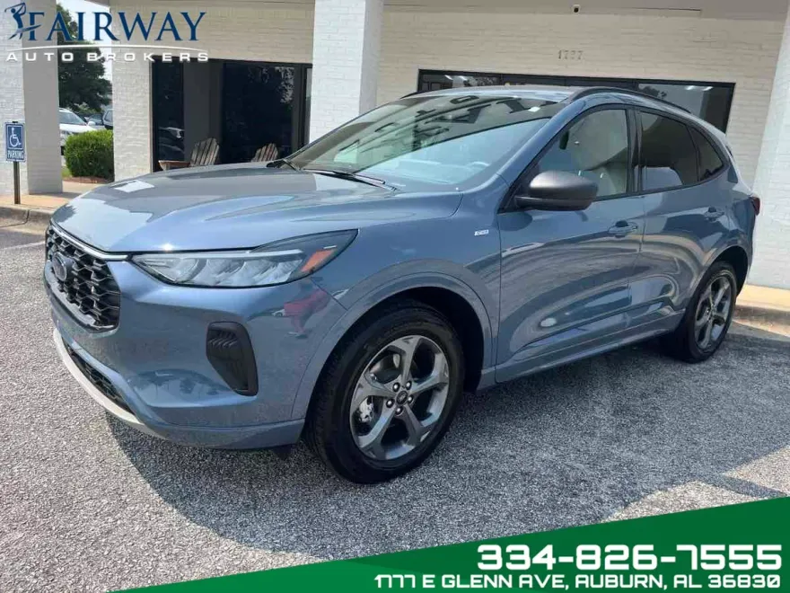 2024 Ford Escape ST-Line photo 1