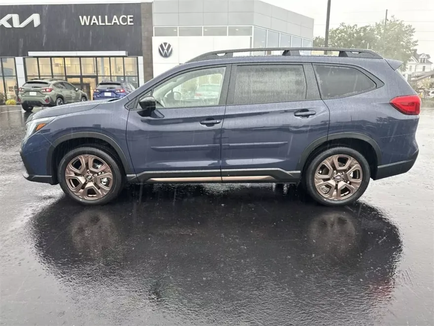 2025 Subaru Ascent Limited photo 1