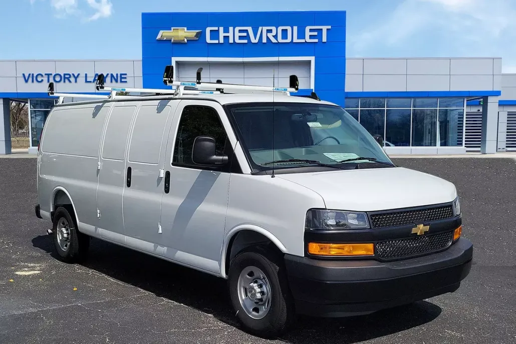 2025 Chevrolet Express Cargo 2500 photo 1