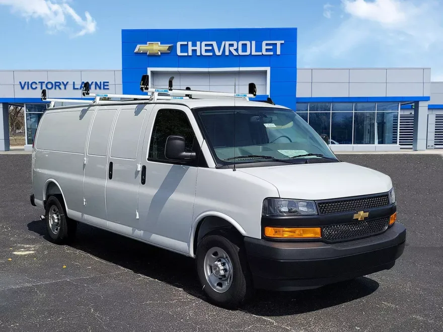 2025 Chevrolet Express Cargo 2500 photo 1