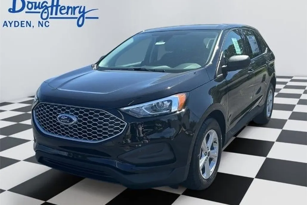 2024 Ford Edge SE photo 1