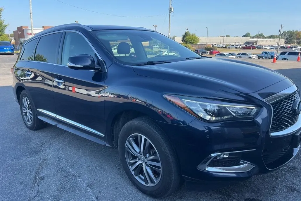 2020 Infiniti QX60 Luxe photo 1