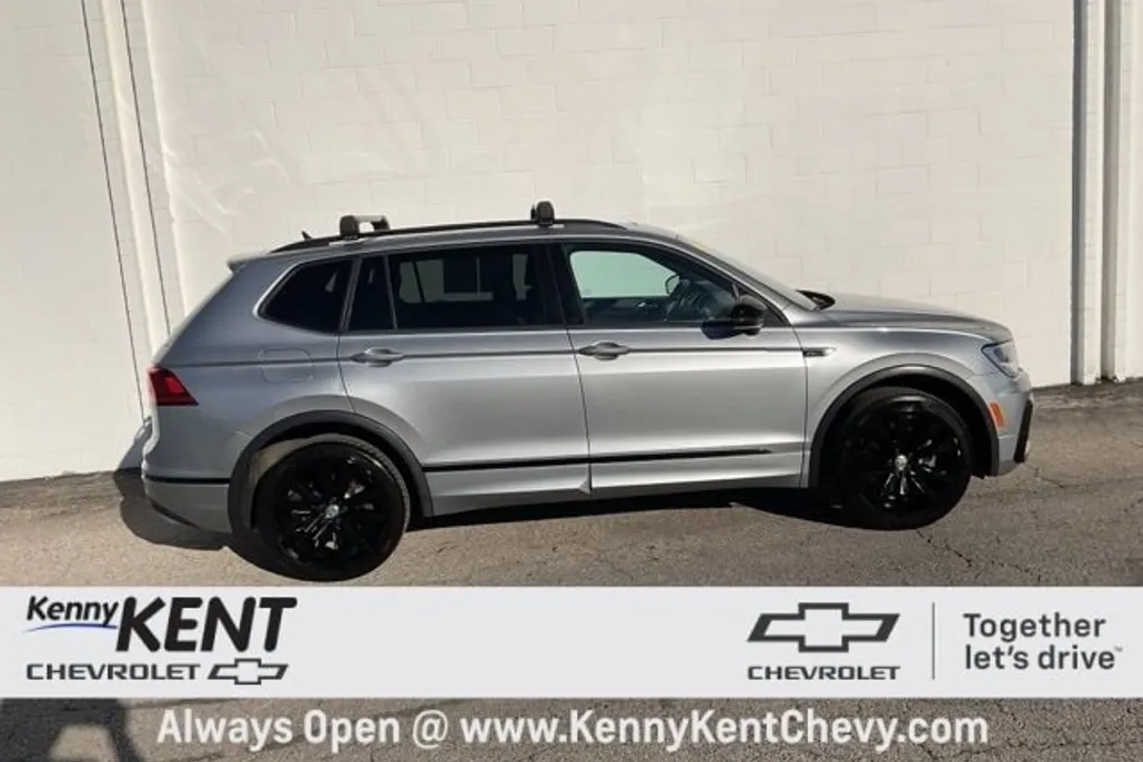 2021 Volkswagen Tiguan SE R-Line Black photo 1