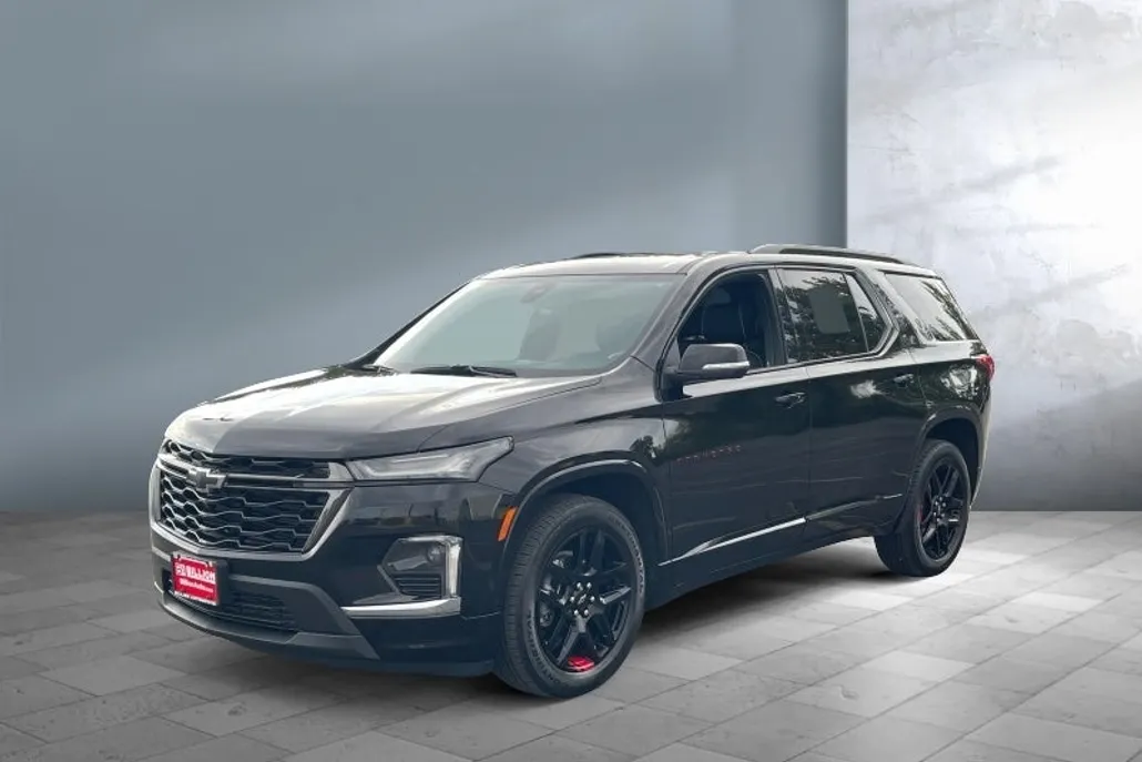 2022 Chevrolet Traverse Premier photo 1