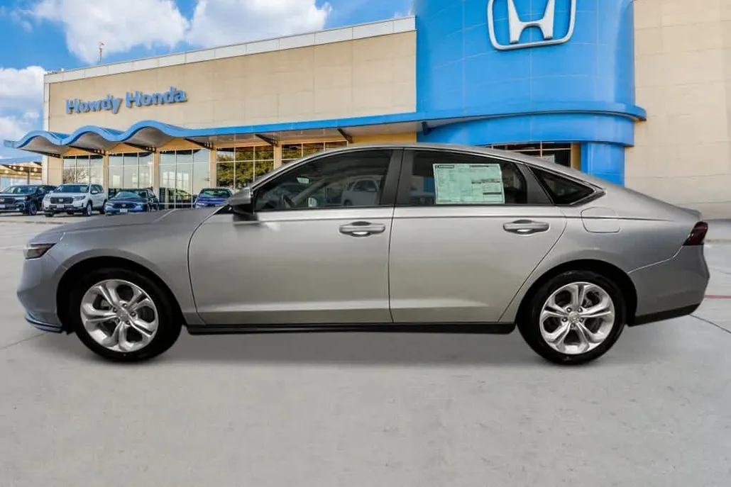 2025 Honda Accord LX photo 1