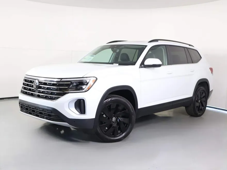2026 Volkswagen Atlas SE Technology photo 1