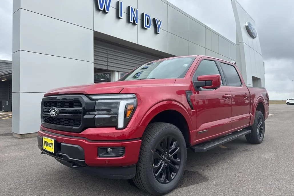 2025 Ford F-150 Lariat photo 1