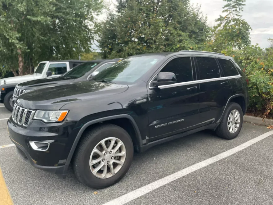 2021 Jeep Grand Cherokee Laredo E photo 1