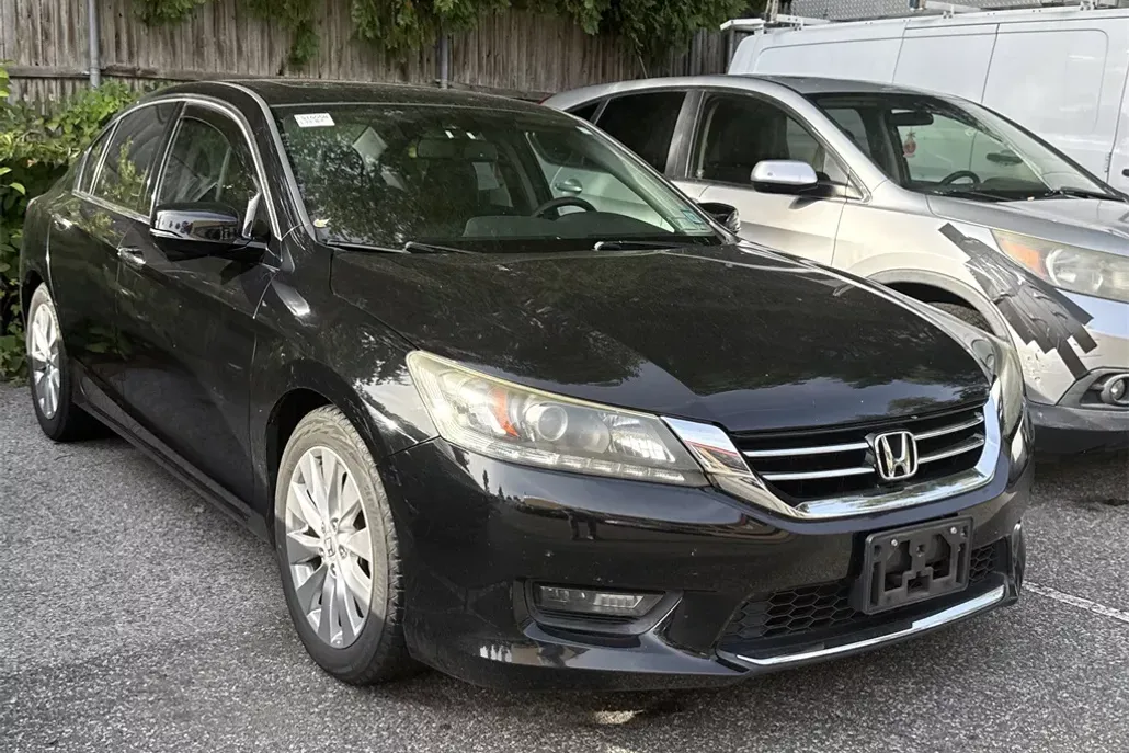 2015 Honda Accord EX-L photo 1