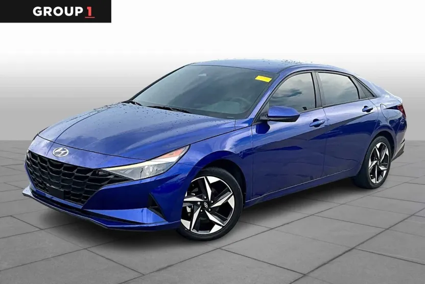 2023 Hyundai Elantra SEL Convenience photo 1
