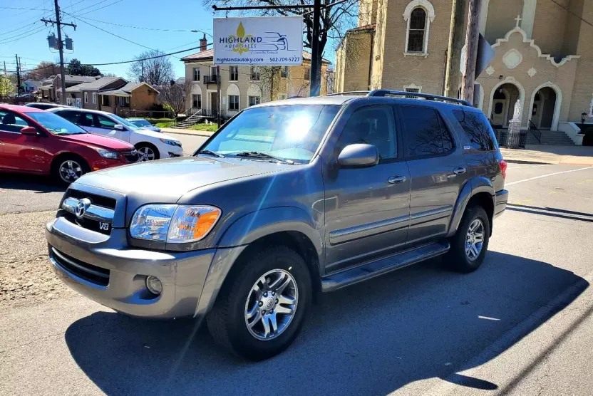 2006 Toyota Sequoia SR5 photo 1