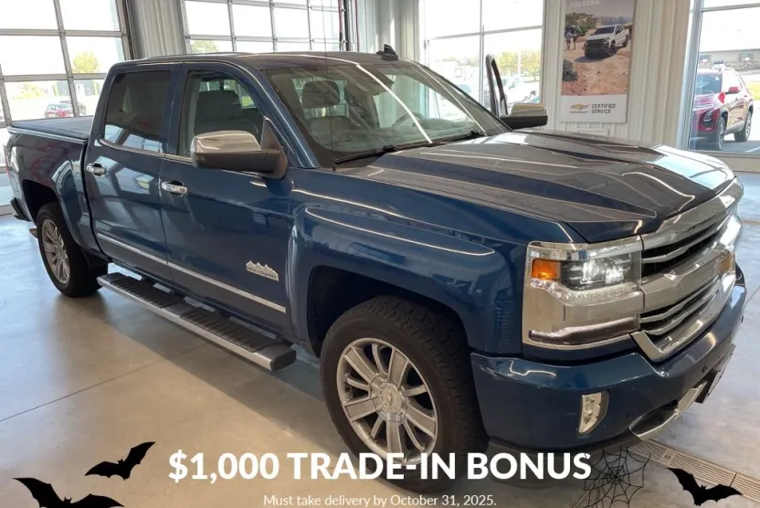 2017 Chevrolet Silverado 1500 High Country photo 1