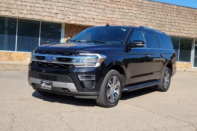 2023 Ford Expedition MAX Limited photo 1