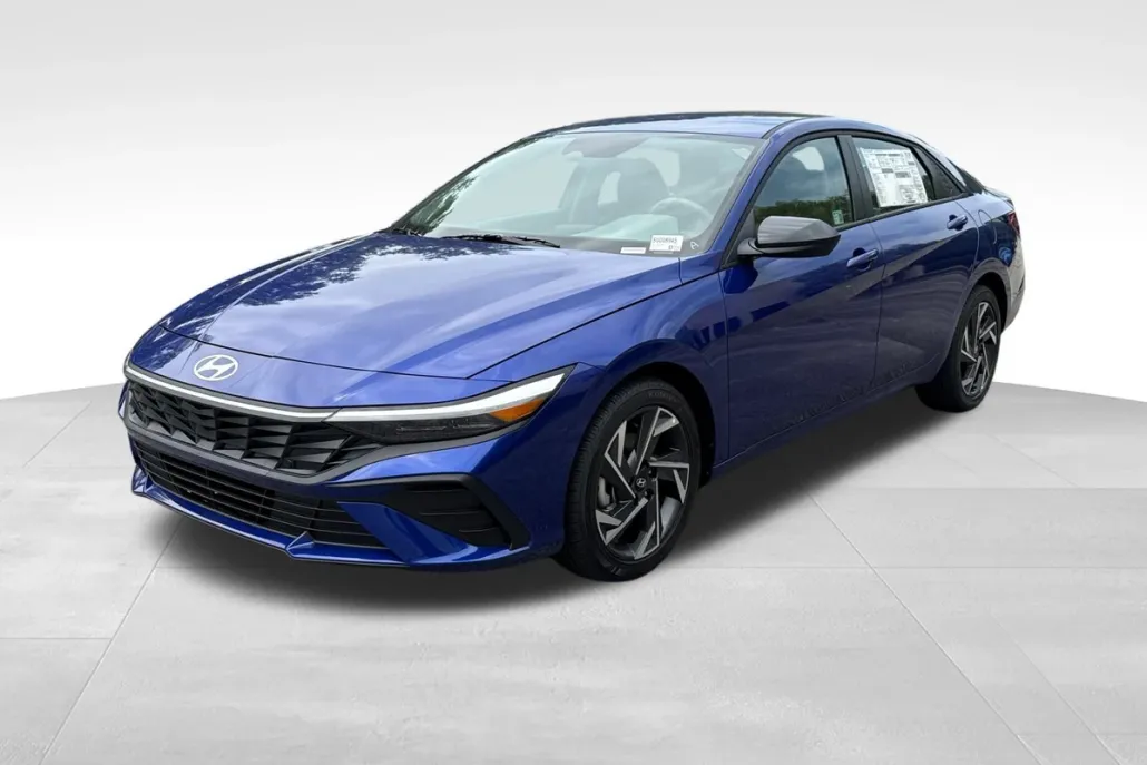 2025 Hyundai Elantra SEL Sport photo 1